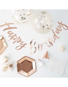 Party in a Box - Rose Gullfarget Servise- og Dekorasjonssett 70 Deler