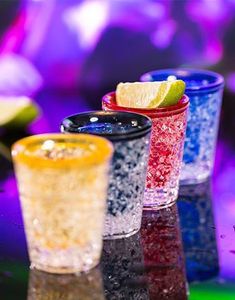 4 stk Frysbare Shotglass i Forskjellige Farger