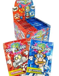 50 stk Crazy Candy Factory Popping Candy med Jordbærsmak og Blå Bringebær 7 gram - Hel Eske
