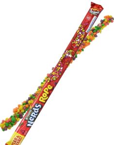 1 stk Wonka Nerds Rope Rainbow - Vingummisnøre med Knasende Godteribiter (USA Import)