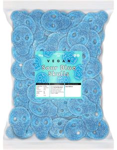 DATO PRODUKT - 2 kg Candycrave Vegan Fizzy Blue Skulls - Stor Pose med Sure Blå Vingummiskaller (30.03.2026)