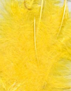 8 gram Gule Dekorative Fjer 6-12 cm