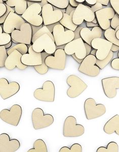 50 stk Hjerteformet Bordpynt i Tre